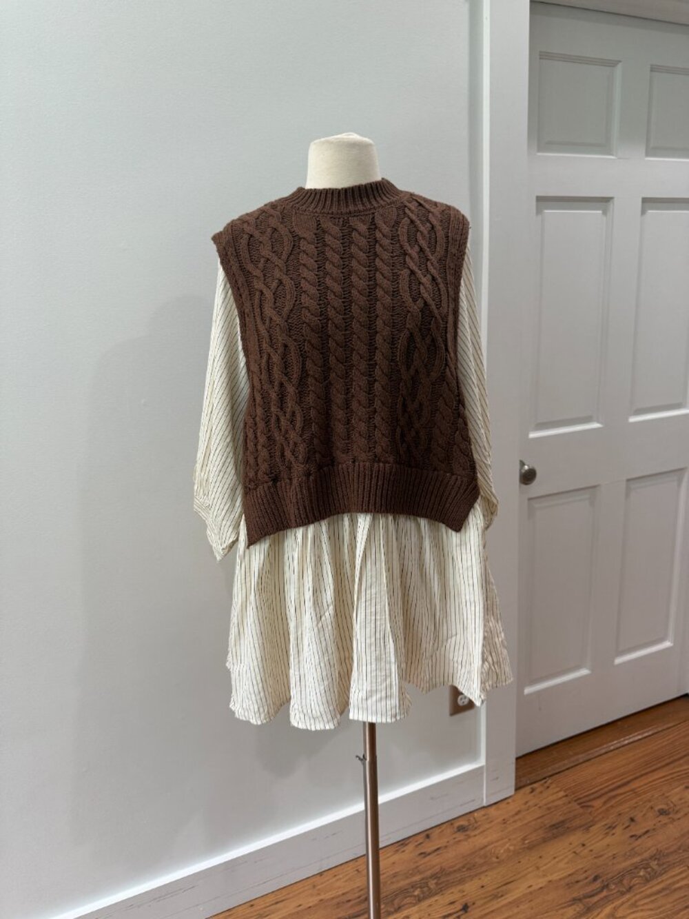 Doe Knit Dress NEW Size Medium - Picture 8 of 11